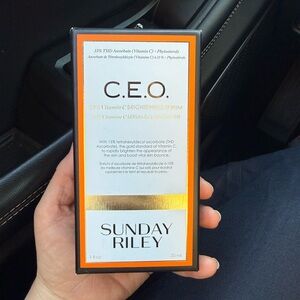 New in Box Sunday Riley C.E.O. Vitamin C Brightening Serum SEALED 🍊